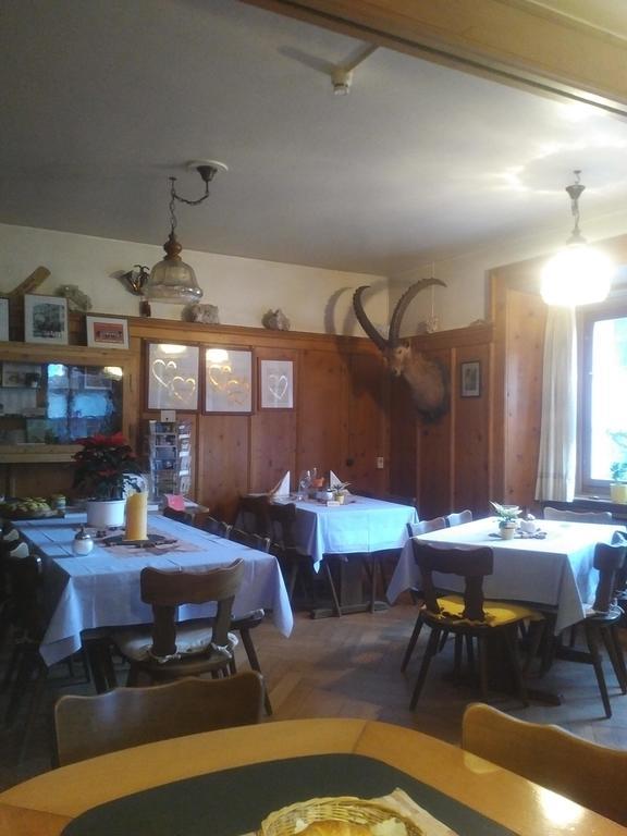 Gasthaus Alte Post Zillis Eksteriør billede
